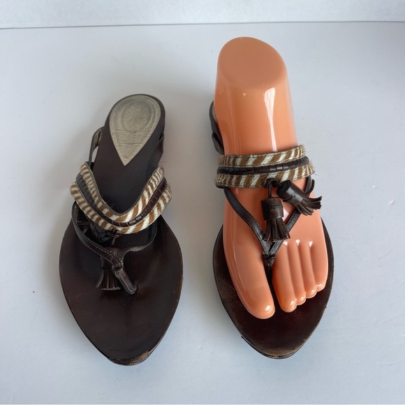 Giorgio Armani Tassel Calf Hair Sandals 38 US (7.5) - Picture 3 of 12